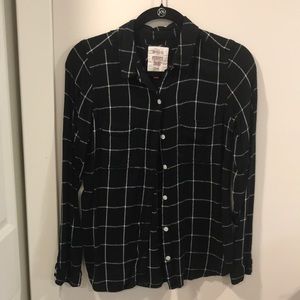 Juniors SO flannel button down shirt